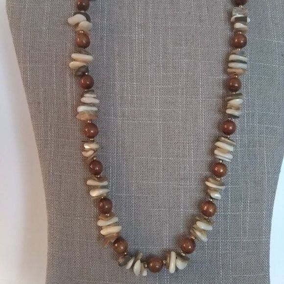 Vintage Mixed Natural Stone Chip & Wood Bead Necklace - Picture 4 of 5